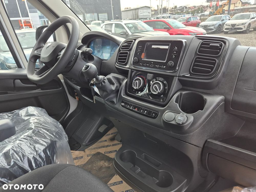 Peugeot Boxer Podwójna Kabina DOKA 7miesjc 2.2 140KM Skrzynia 2.9 x 2.1 + HAK - 17