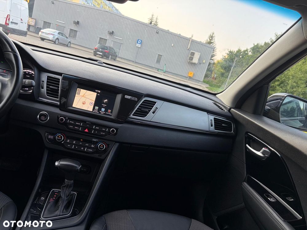 Kia Niro 1.6 GDI Hybrid L Business Line - 21
