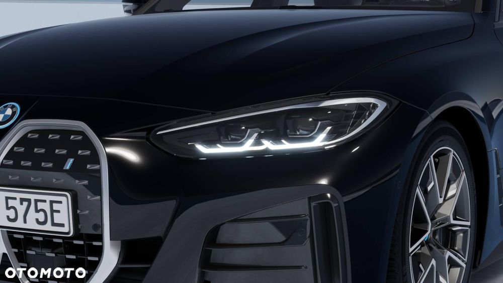 BMW i4 - 11