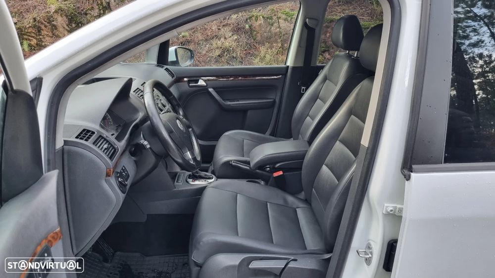 VW Touran 1.9 TDi DSG Highline - 7