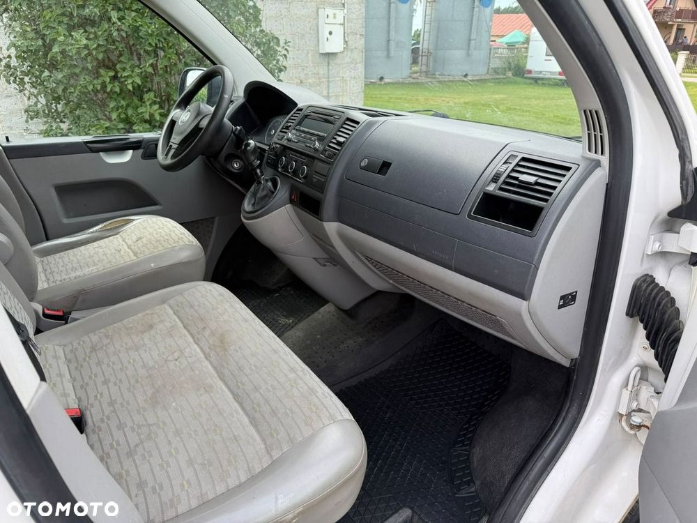 Volkswagen Transporter - 9