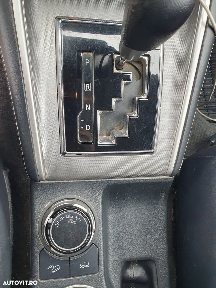 Mitsubishi L200 Double Cab 2.2 DI-D A/T Instyle - 13