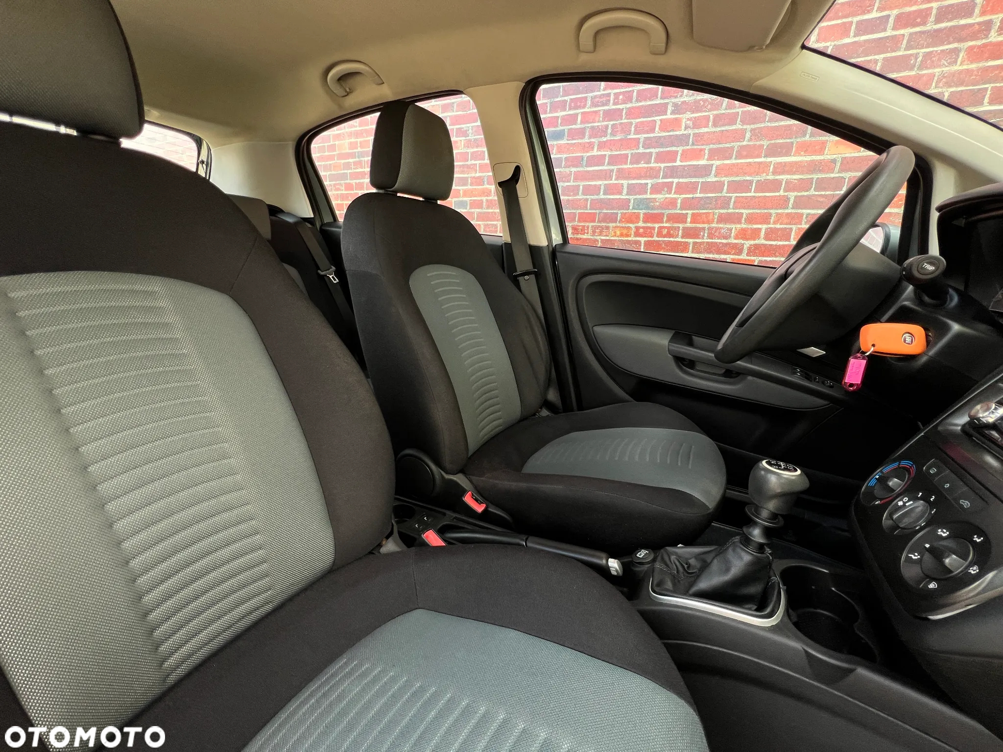 Fiat Grande Punto - 15