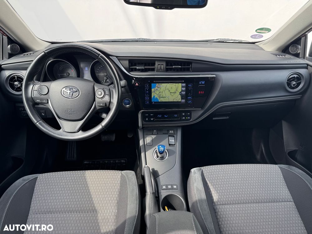 Toyota Auris 1.8 L VVT-i Sol+ - 5