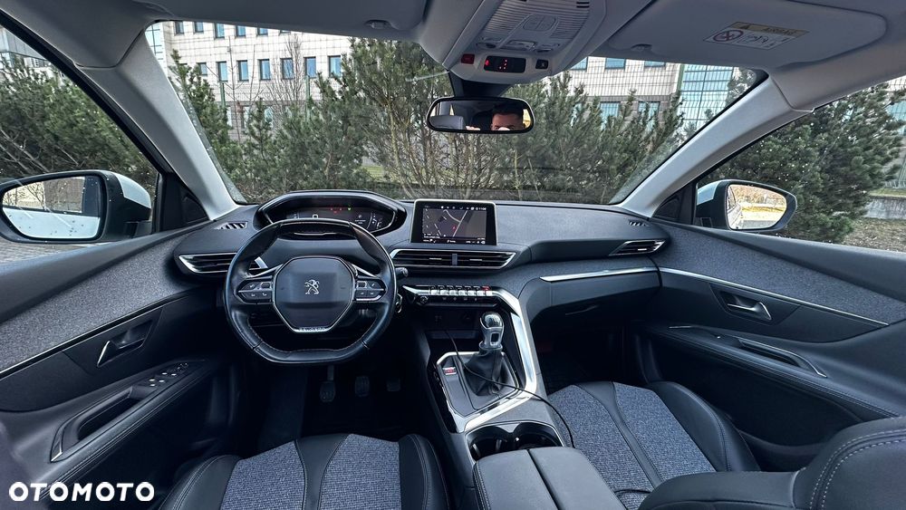 Peugeot 3008 1.2 PureTech GPF Allure S&S - 20