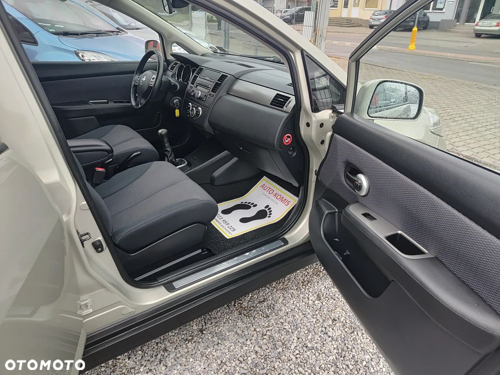 Nissan Tiida 1.6 Acenta - 25