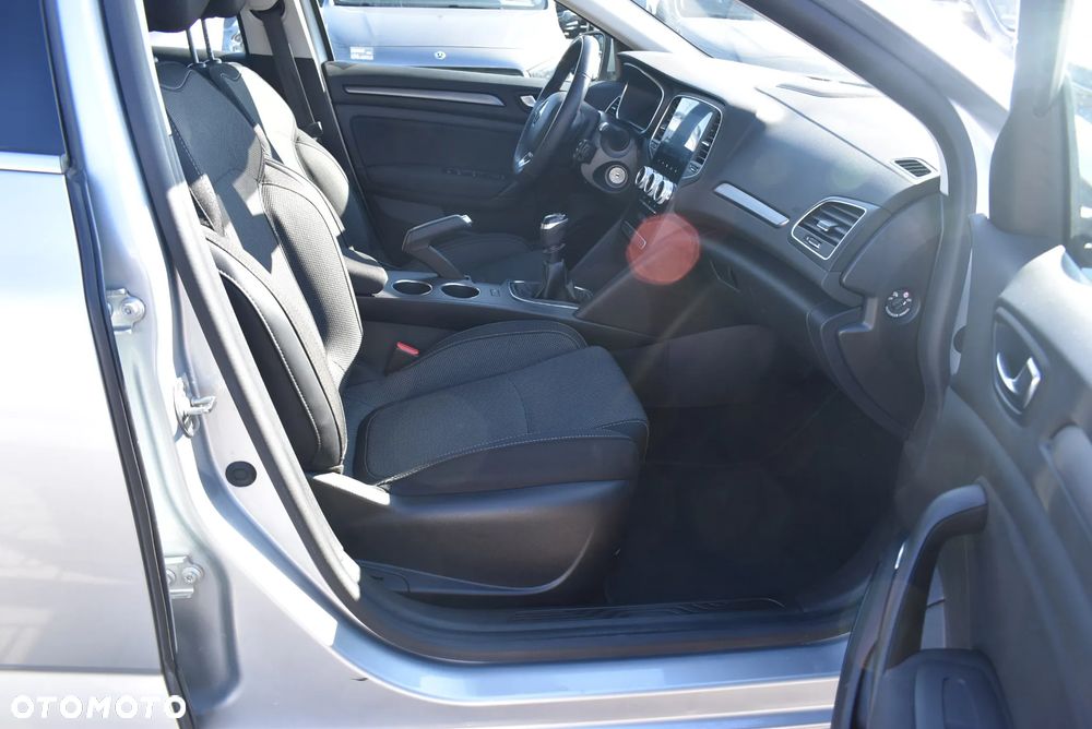 Renault Megane 1.3 TCe FAP Equilibre - 17