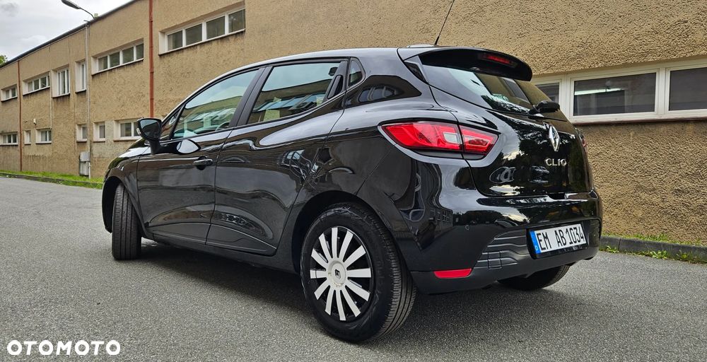 Renault Clio 1.2 16V 75 Expression - 4