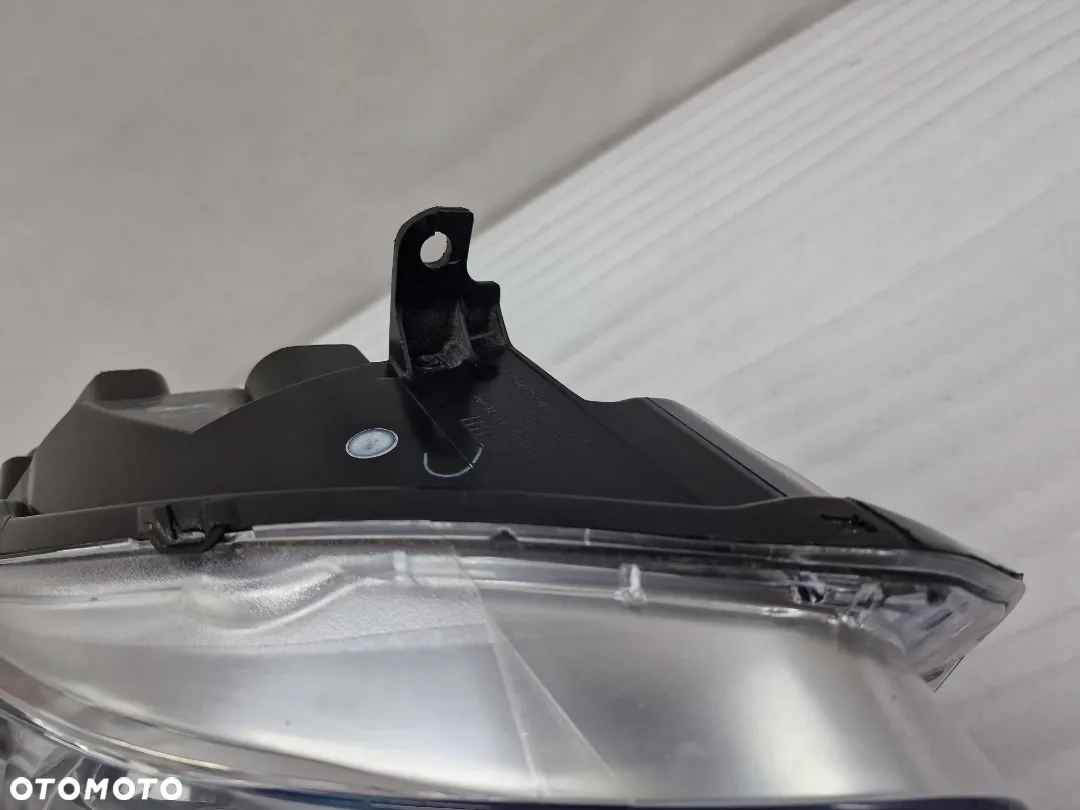 RENAULT KANGOO II LIFT 13- PRAWA LAMPA PRZEDNIA PRZÓD , NR KOITO 100-17766 , NR AUKCJI LL593 - 9