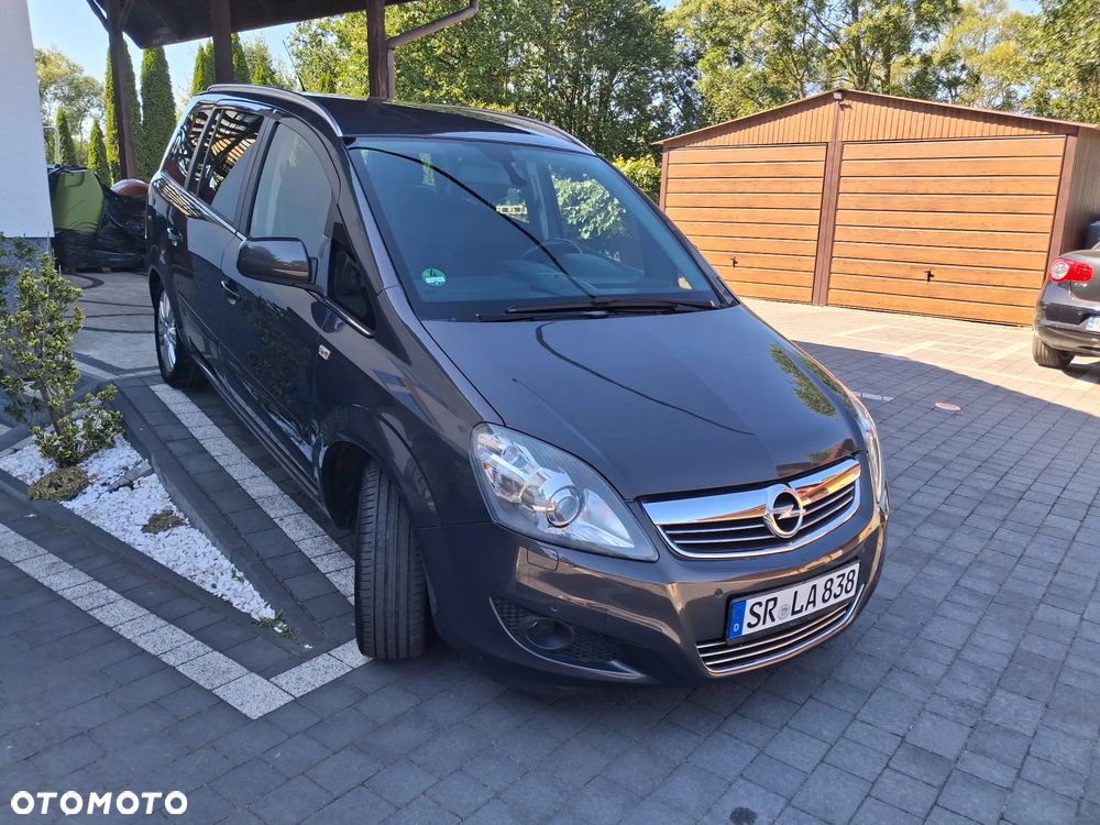 Opel Zafira - 2