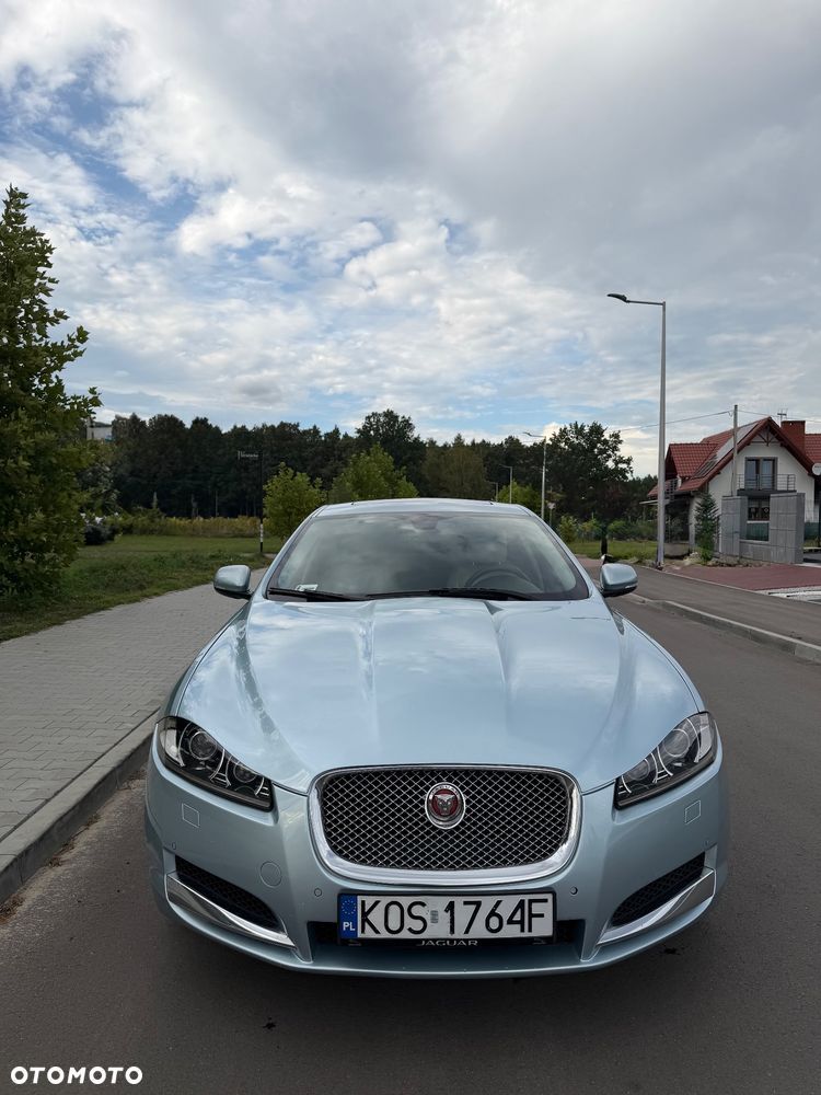 Jaguar XF 2.0 T Premium Luxury - 6