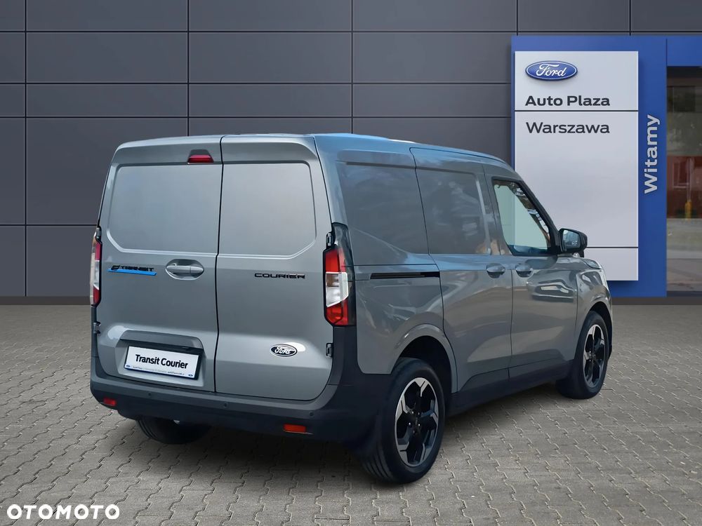 Ford Transit Courier - 5