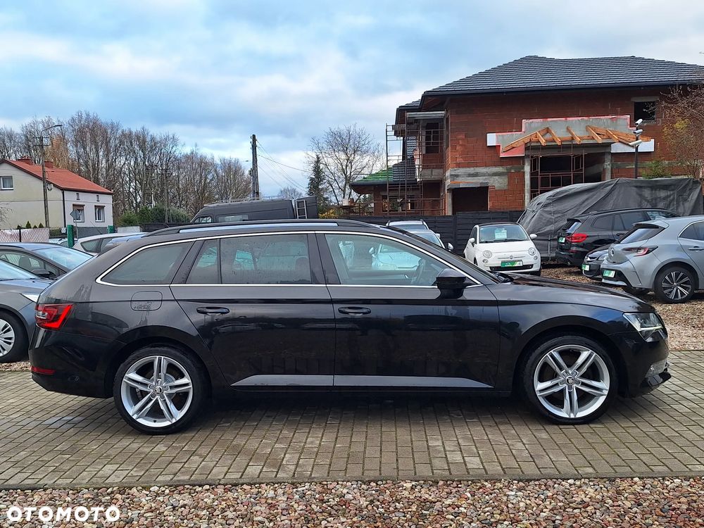 Skoda Superb 2.0 TDI DSG Style - 4