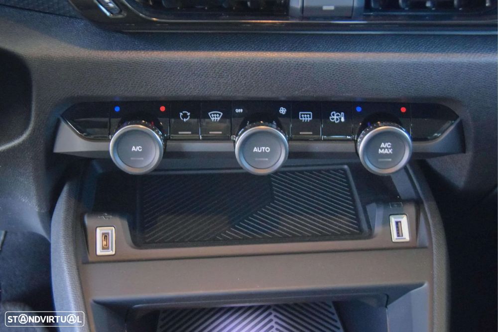 Citroën C4 1.2 Hybrid Plus e-DSC6 - 31