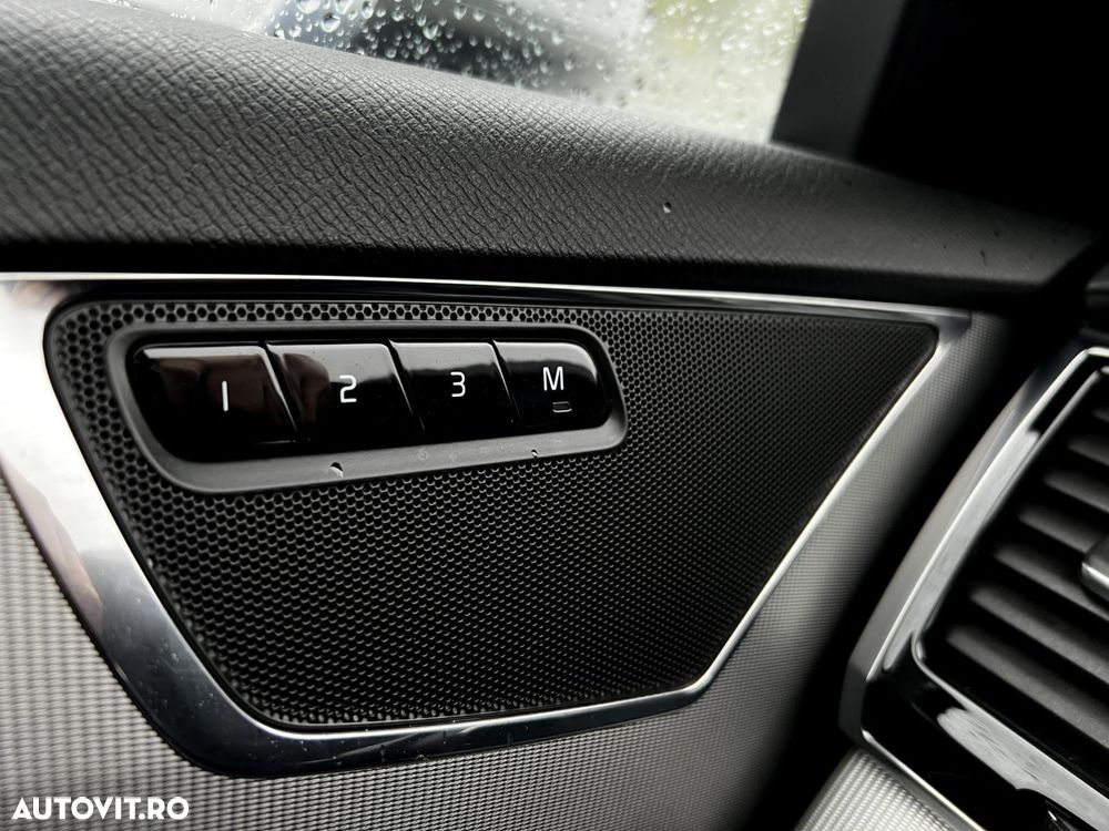 Volvo XC 90 - 36