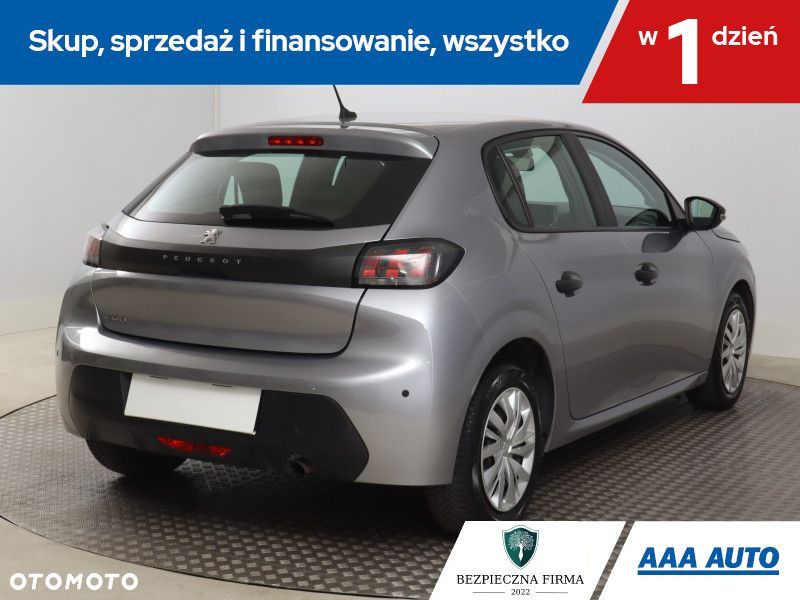 Peugeot 208 - 7