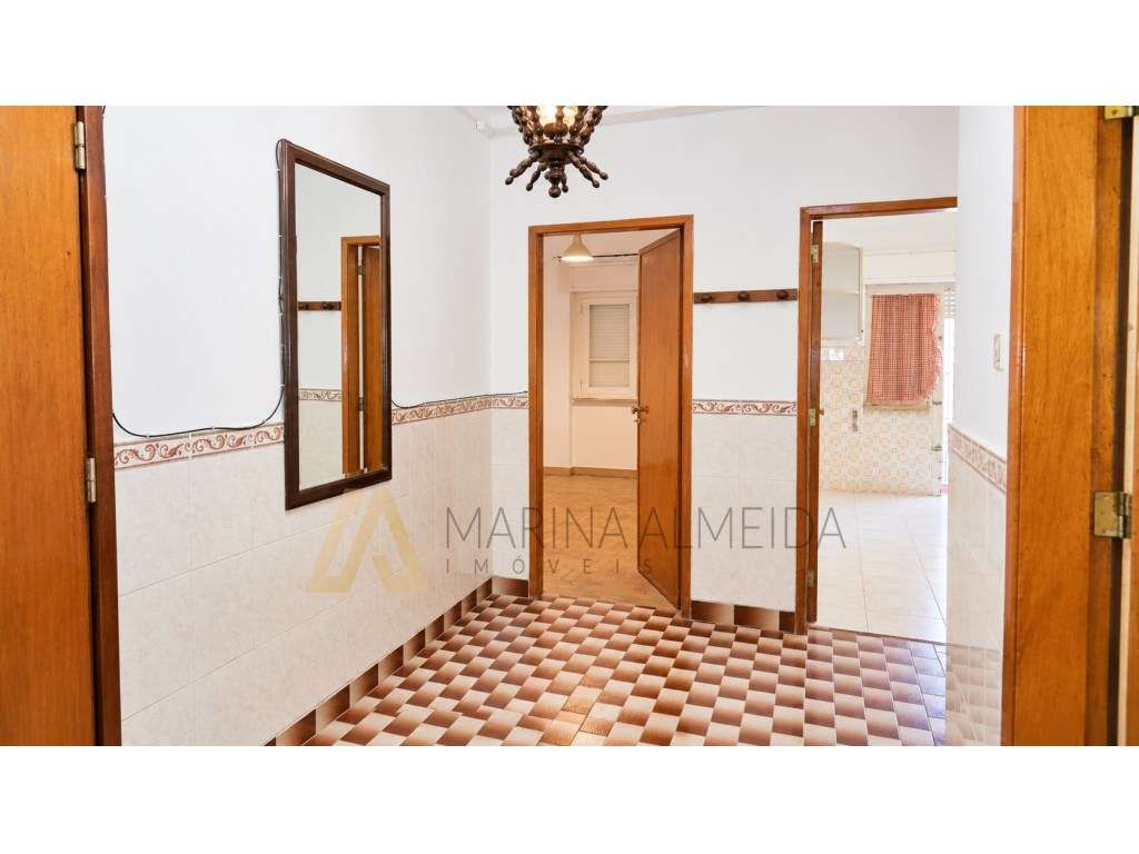 Apartamento t2 ( 3 assoalhadas ) com quintal em Alhos Vedros - Grande imagem: 5/17