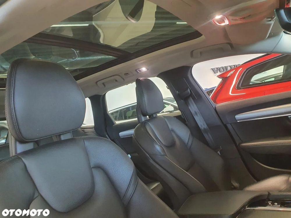 Volvo V90 D5 AWD Geartronic Inscription - 28