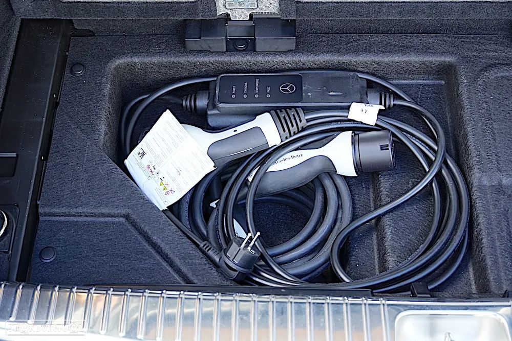 Mercedes-Benz C 300 de AMG Line - 18