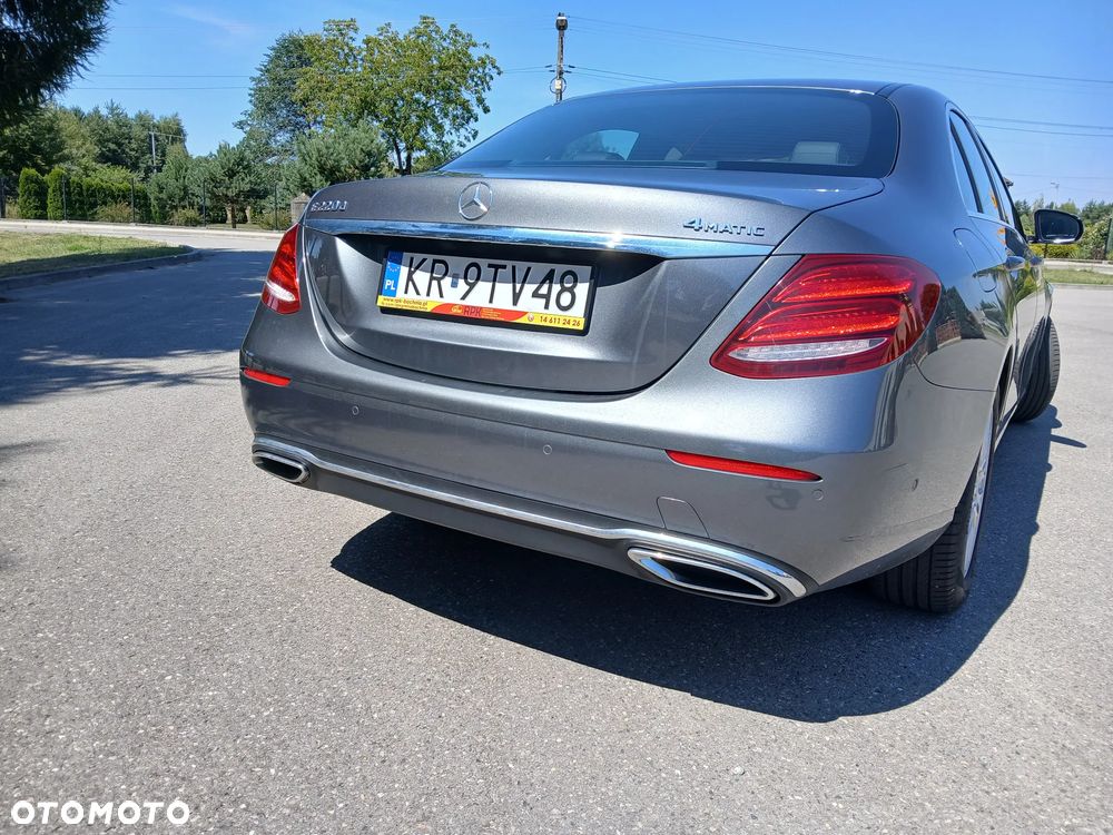 Mercedes-Benz Klasa E 220 d 4-Matic Business Edition 9G-TRONIC - 4
