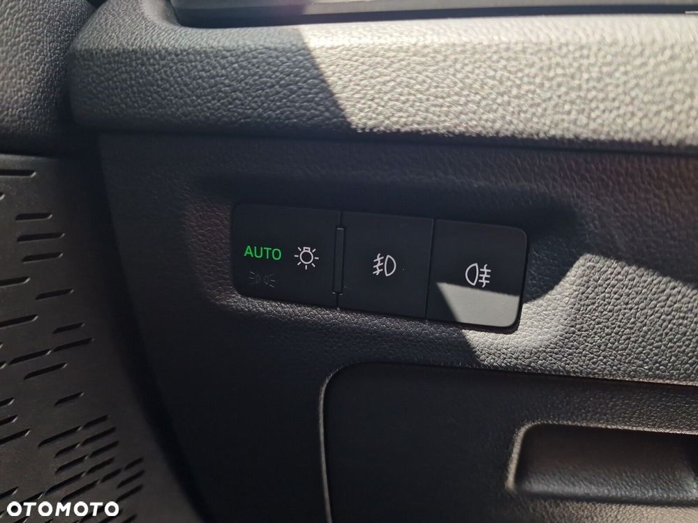 Skoda Octavia 2.0 TDI SCR Ambition DSG - 26