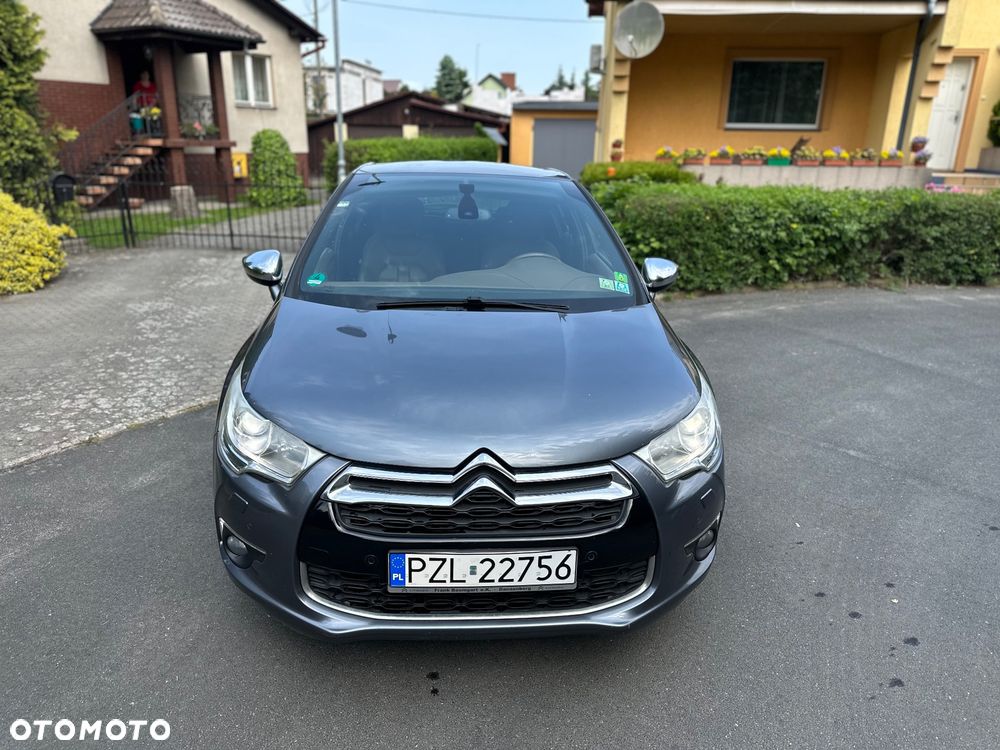 Citroën DS4 1.6 THP SoChic MCP - 2