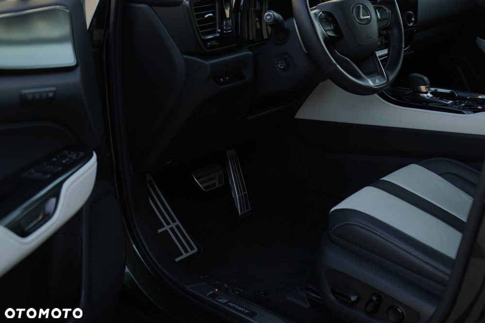 Lexus NX 350h F Sport AWD - 12