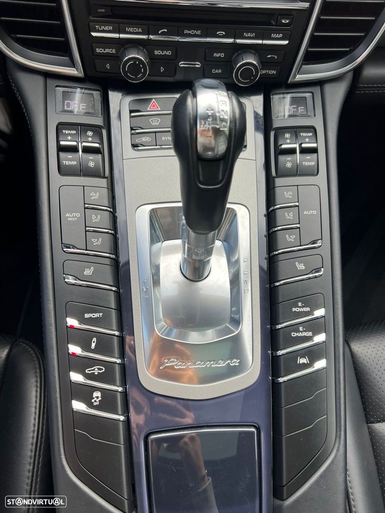 Porsche Panamera - 15
