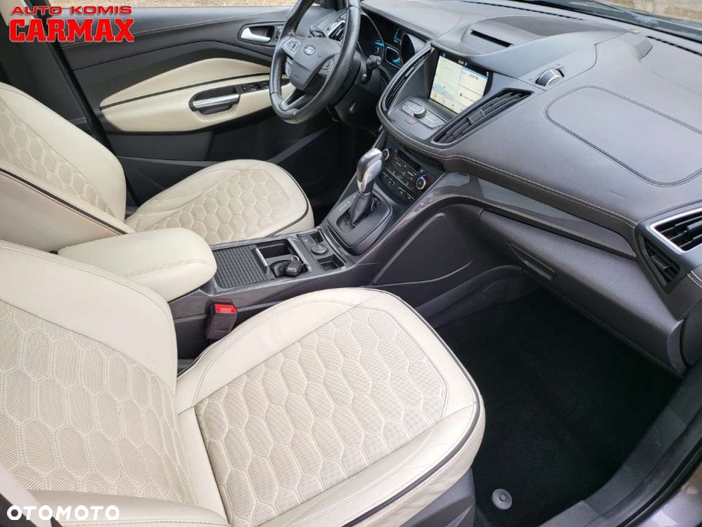 Ford Kuga 2.0 TDCi 4x4 Vignale - 37
