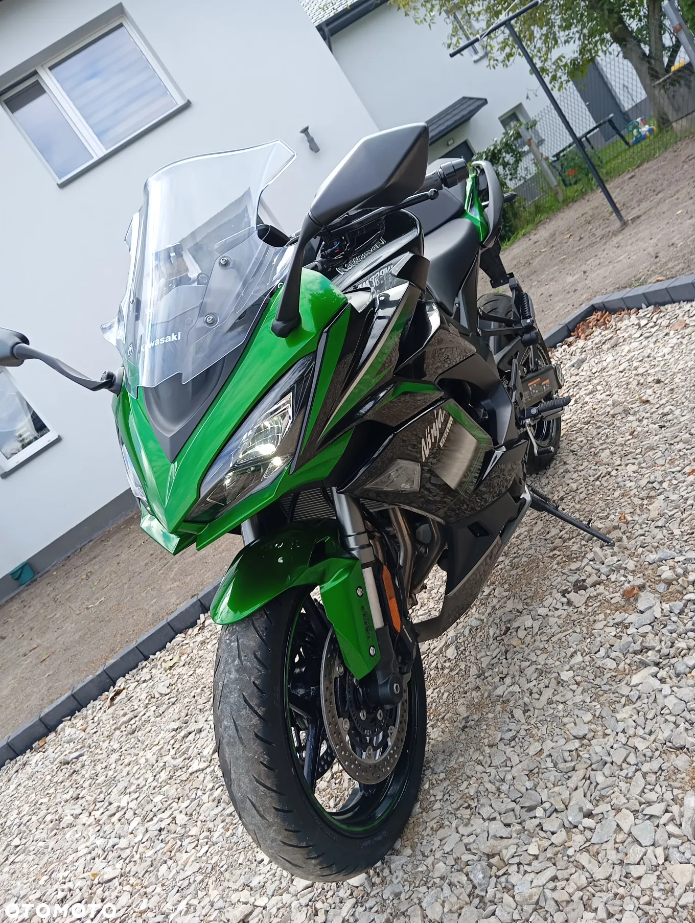 Kawasaki Ninja 1000 SX - 26