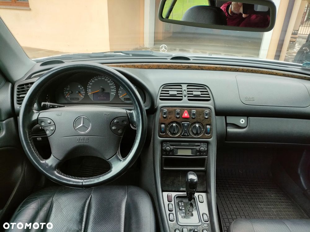 Mercedes-Benz CLK - 13