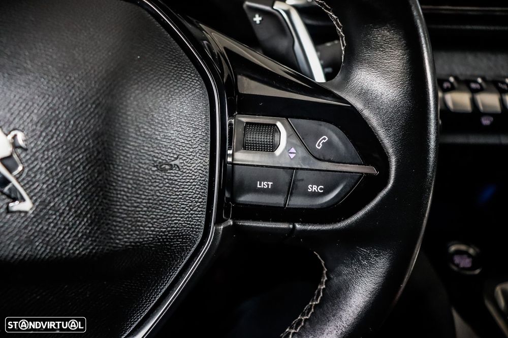 Peugeot 3008 1.6 Hybrid Allure Pack e-EAT8 - 25