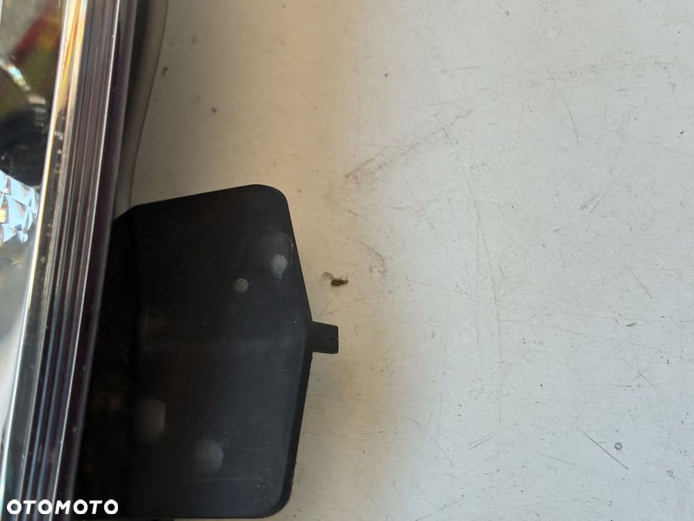 PEUGEOT 107 LAMPA PRZÓD PRZEDNIA PRAWA  EUROPA  81110-0H110 90004921 - 8