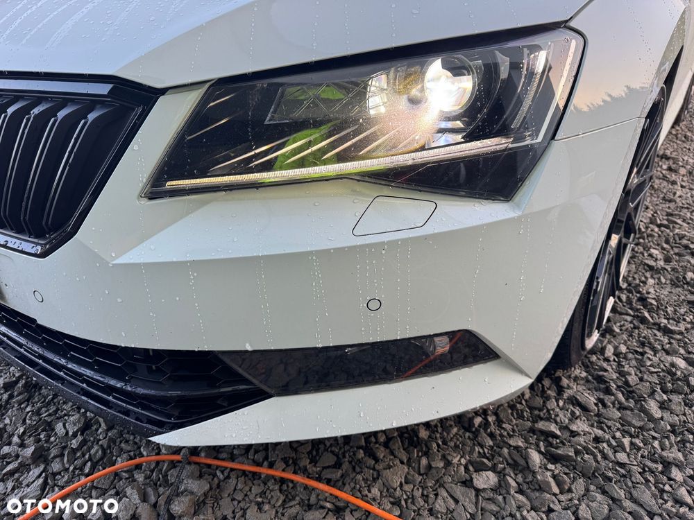 Skoda Superb 2.0 TSI 4x4 DSG SportLine - 36