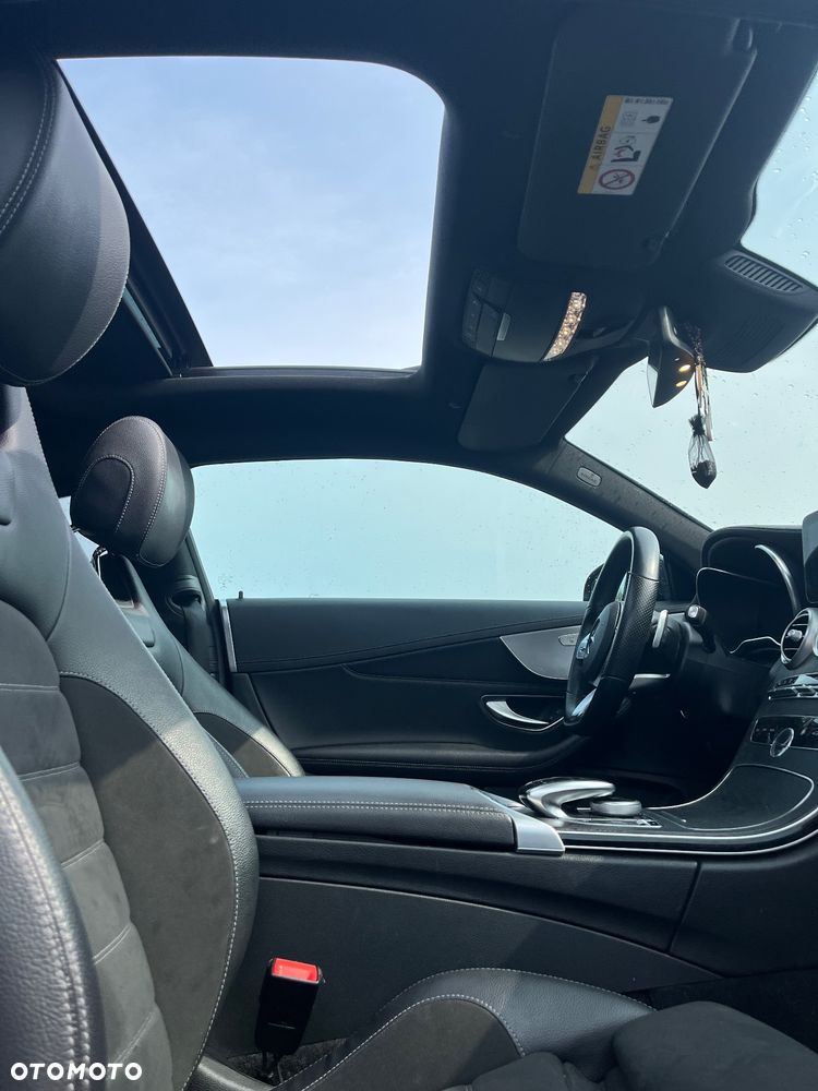 Mercedes-Benz Klasa C 300 9G-TRONIC - 24