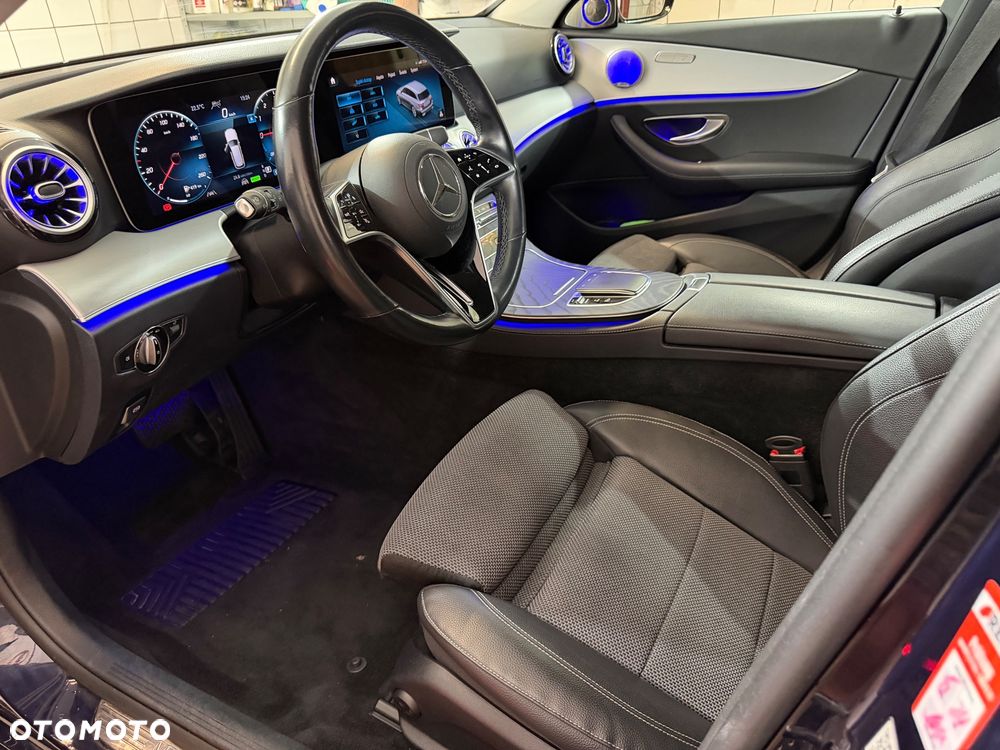 Mercedes-Benz Klasa E 300 9G-TRONIC Night Edition - 35