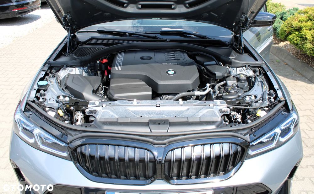 BMW Seria 3 330i xDrive M Sport sport - 15