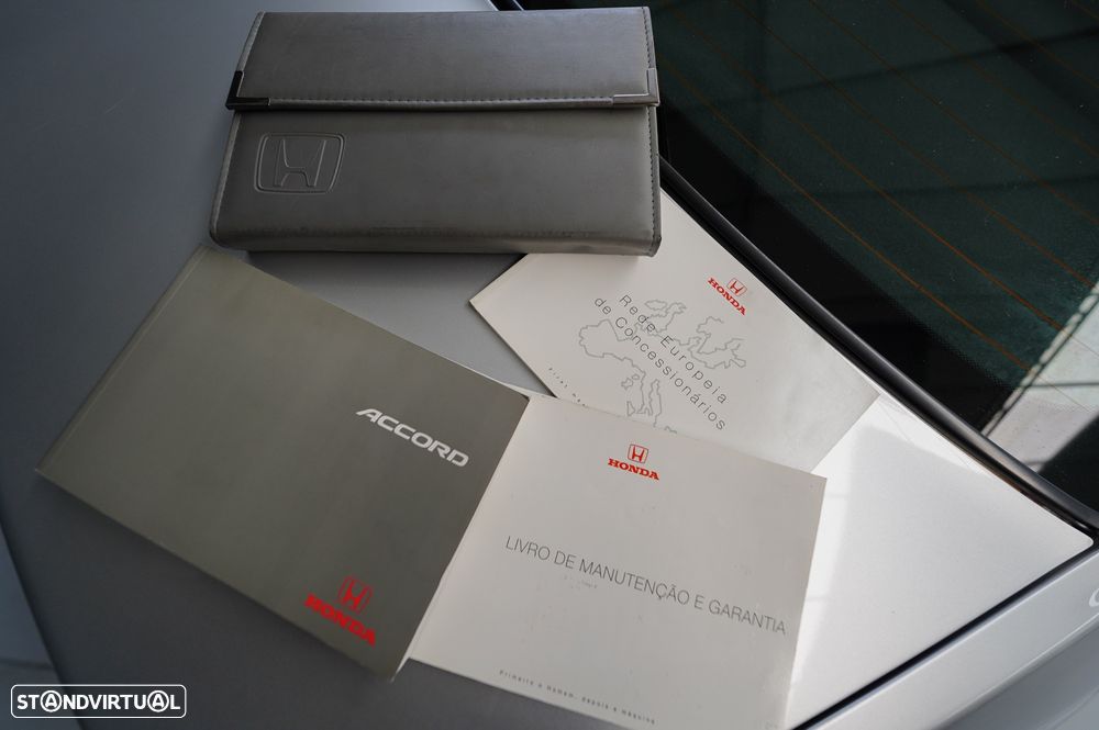 Honda Accord 2.0 ES - 39