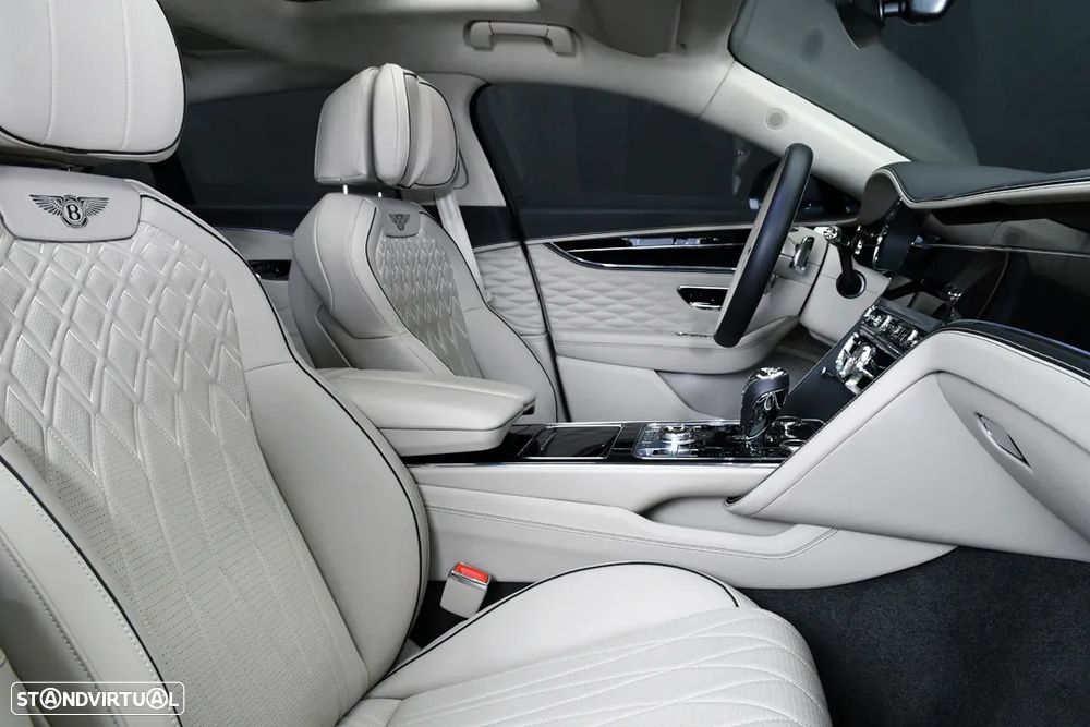 Bentley Flying Spur V8 Azure - 19