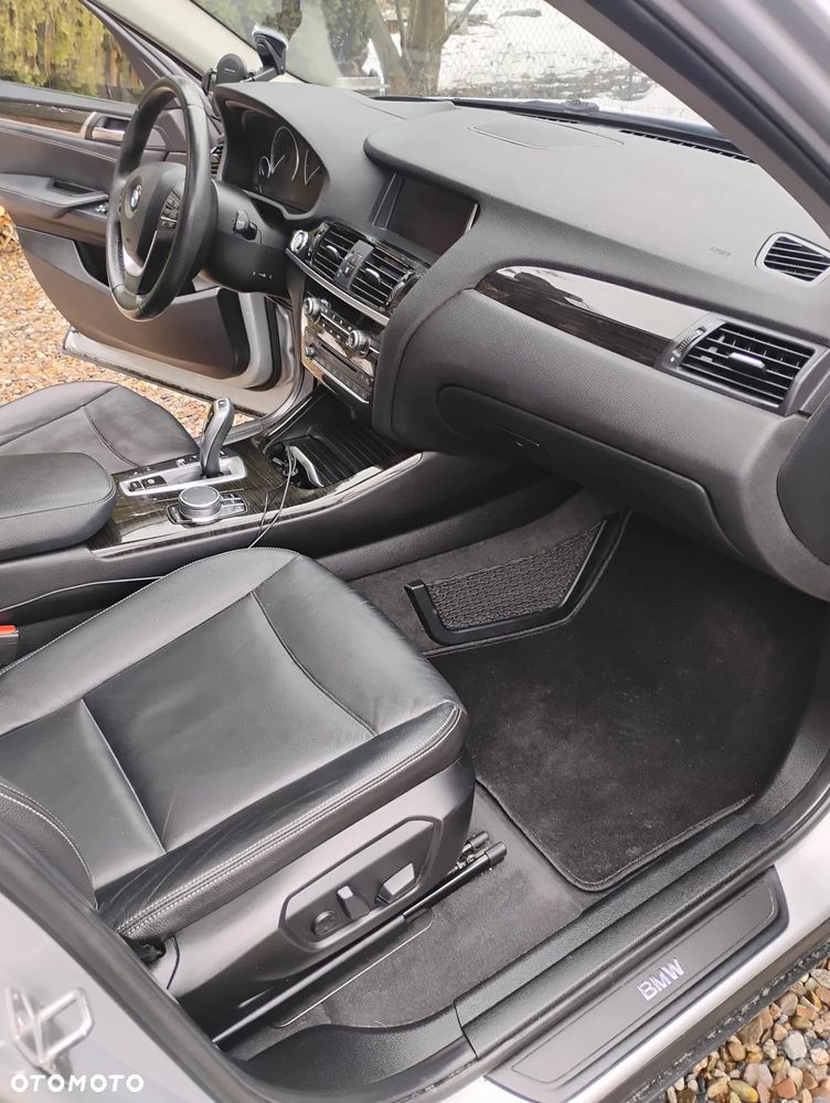 BMW X3 xDrive28i Sport-Aut xLine - 11