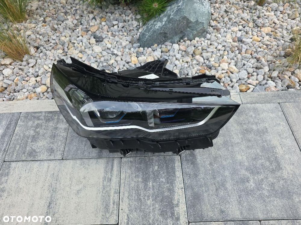 BMW 5 G60 G61 M5 G90 G99 Lampa prawa Full Led Adaptive 5A798D2-11 Srebna - 2