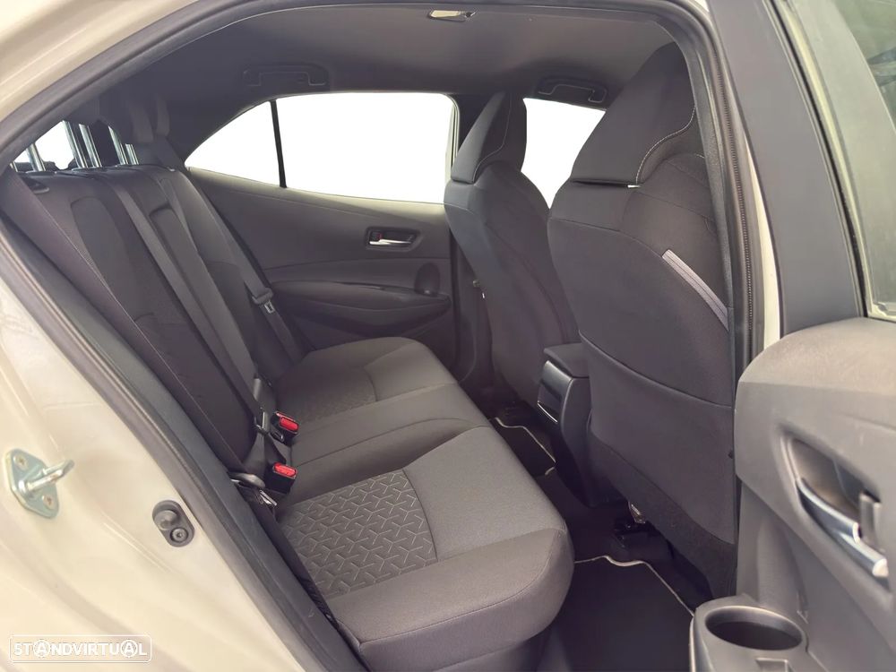 Toyota Corolla 1.8 Hybrid Active - 15