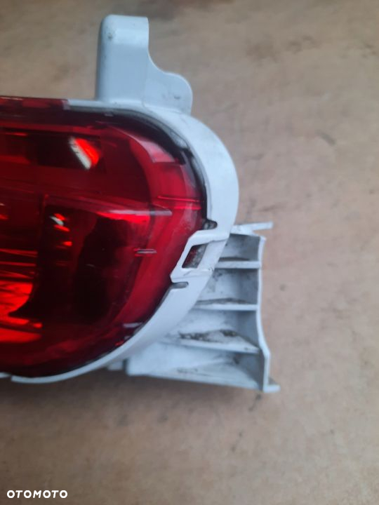 LAMPATYLNA TYŁ PRAWA ODBLASK MAZDA CX5 17- - 2