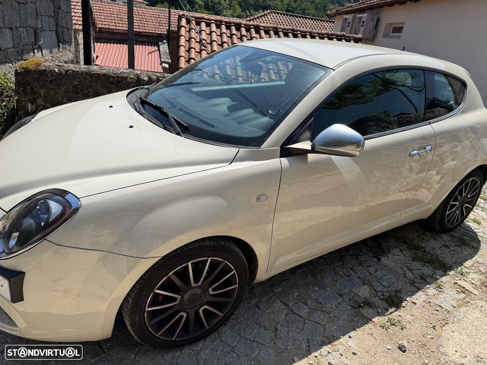 Alfa Romeo MiTo 1.6 JTD Distinctive - 2