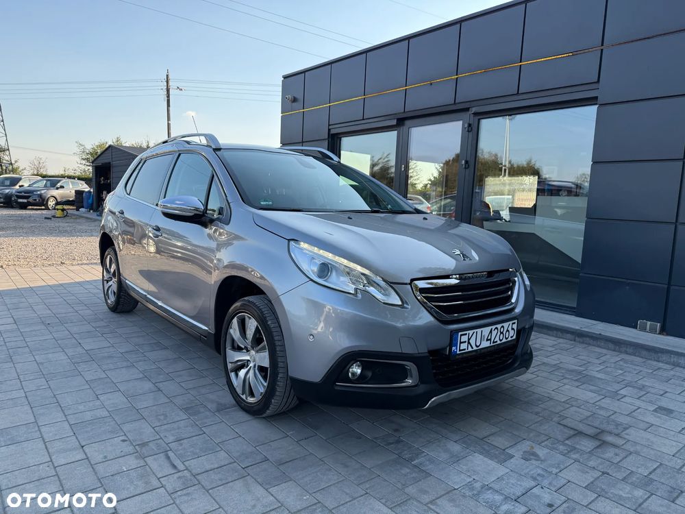 Peugeot 2008 1.2 Pure Tech Allure S&S - 10