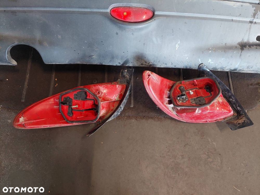 KOMPLETNY TYŁ KLAPA BAGAŻNIKA ZDERZAK TYŁ LAMPY PEUGEOT 206 I 3D EKB - 3