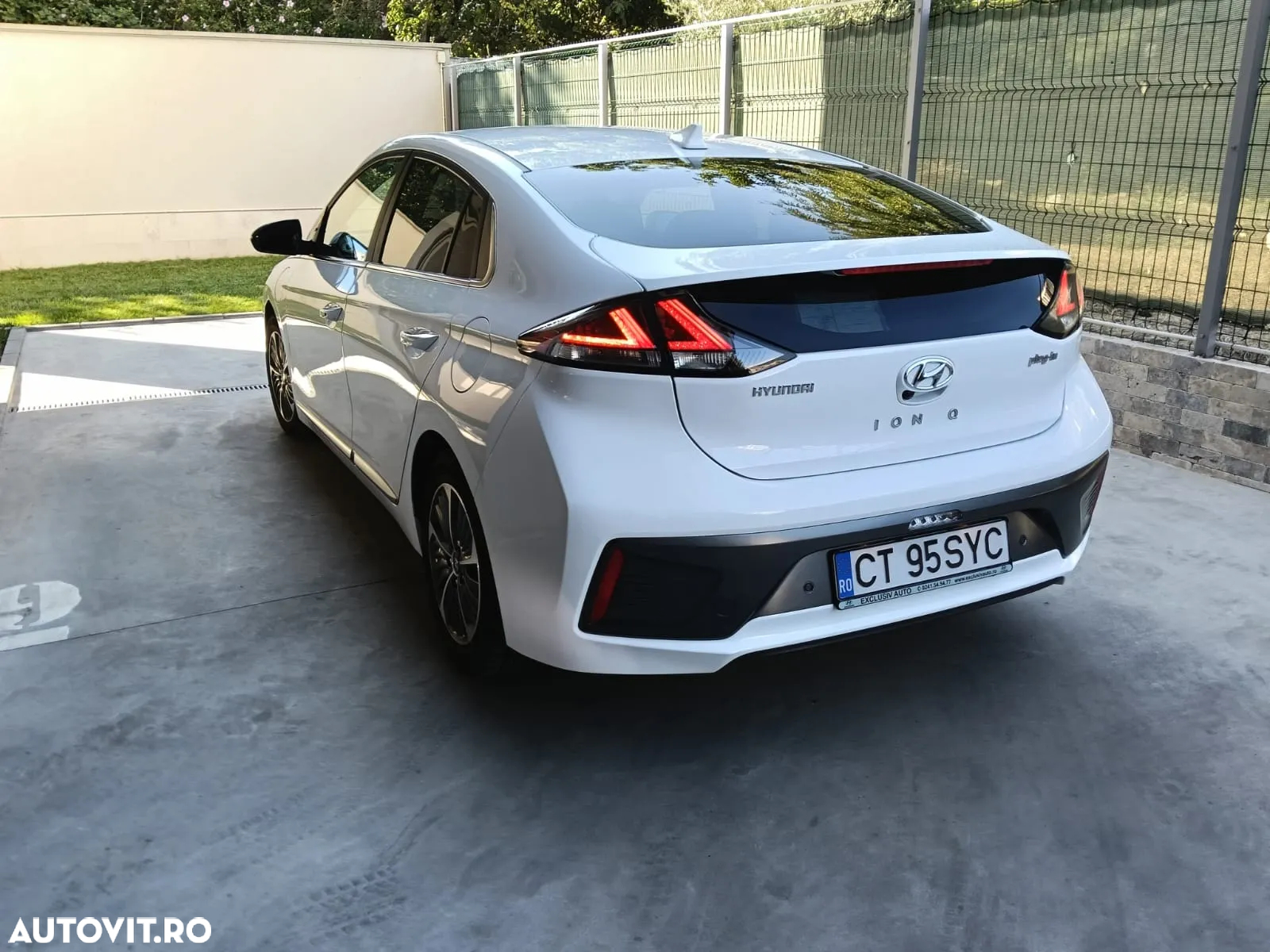 Hyundai IONIQ Plug-In Hybrid 1.6 141CP Exclusive - 4