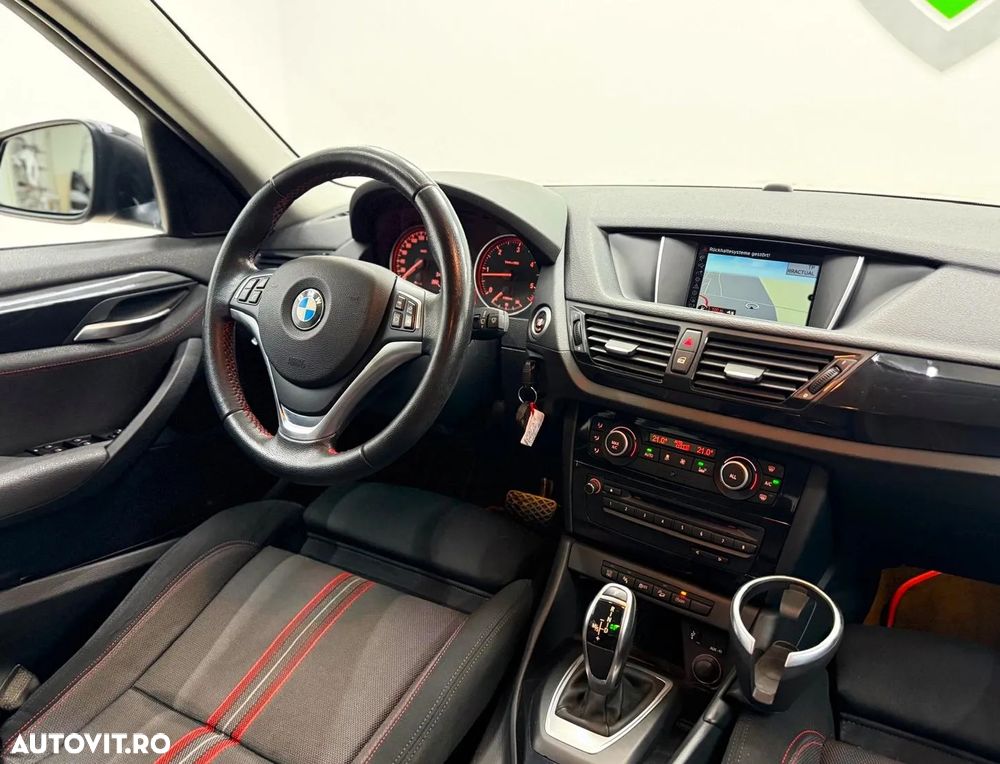 BMW X1 xDrive18d Aut. Sport Line - 18