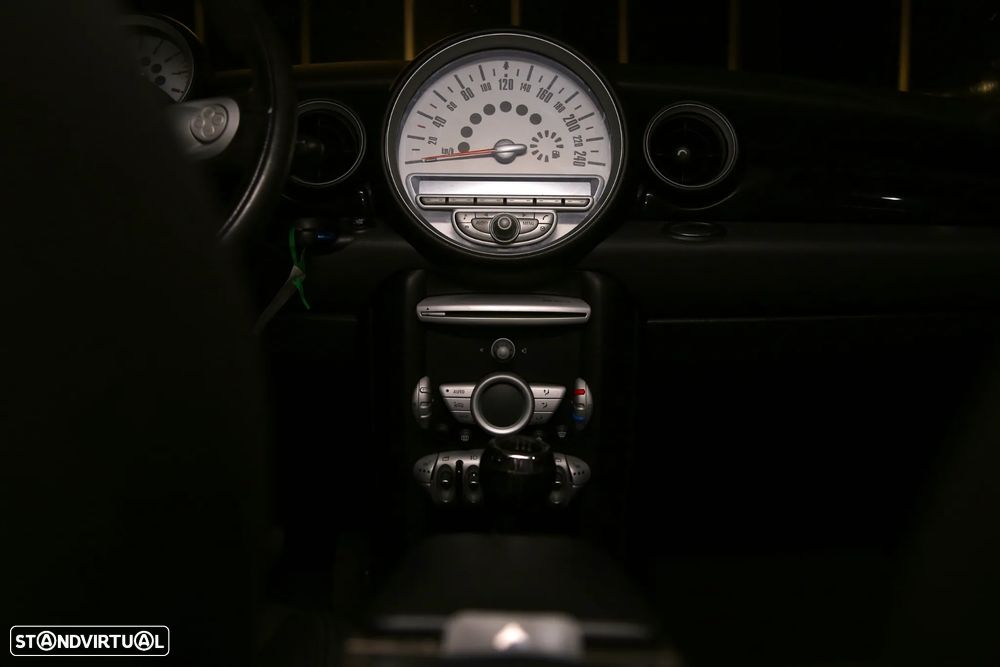 MINI Clubman Cooper - 12