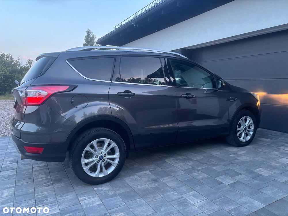 Ford Kuga 2.0 TDCi FWD Titanium - 6
